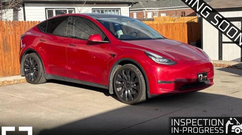 TESLA MODEL Y 2021 5YJYGDEE5MF200213 image